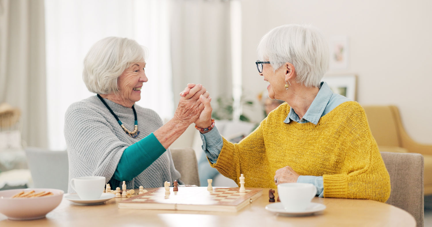 How Socialization Improves Senior Health and Happiness